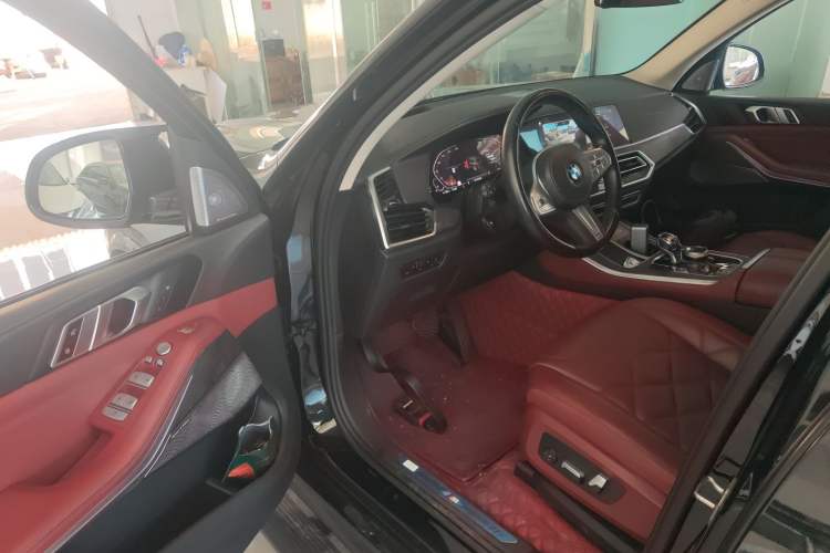 Used BMW X5 2022 Restyled xDrive 30Li Luxury Version M Sport Package