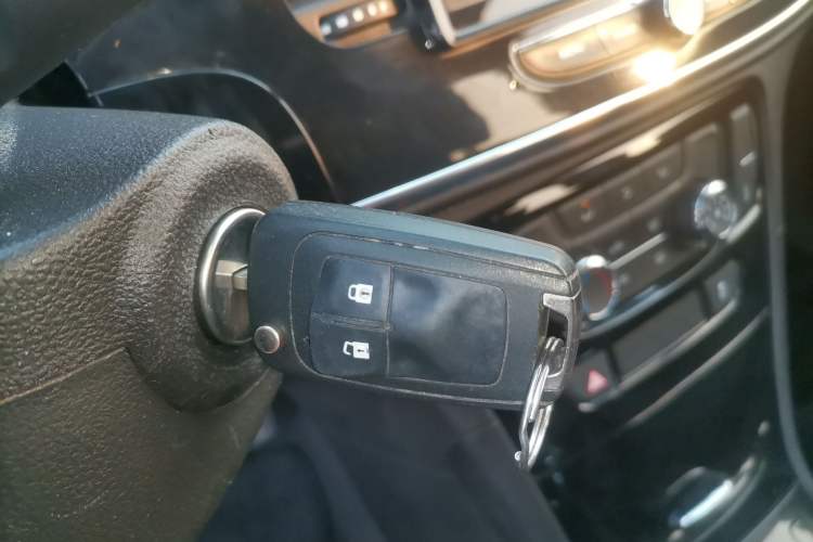 Used Buick Encore 2016 18T Automatic Two-Wheel Drive Urban Leading Edition