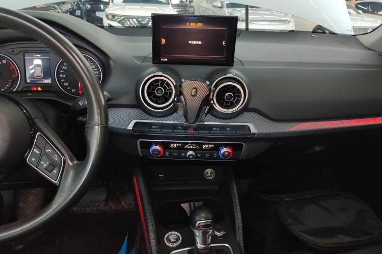 Used Audi Q2L 2021 35 TFSI Fashion Dynamic Model