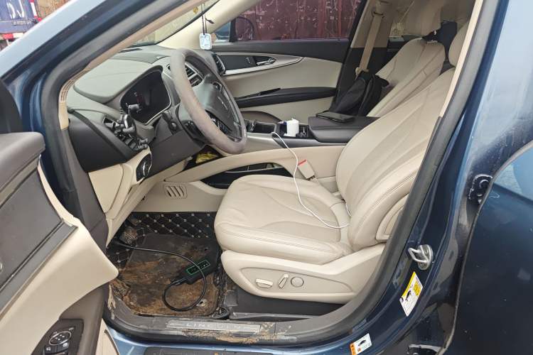 Used Lincoln Nautilus 2019 2.0T Two-Wheel Drive Luxury Edition China VI Standard
