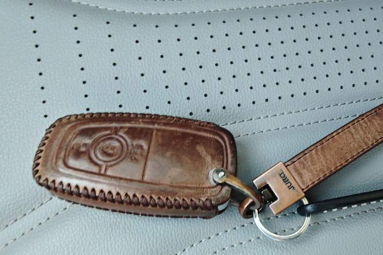 Used Ford Escape 2020 EcoBoost 245 Two-Wheel-Drive Titanium Edition
