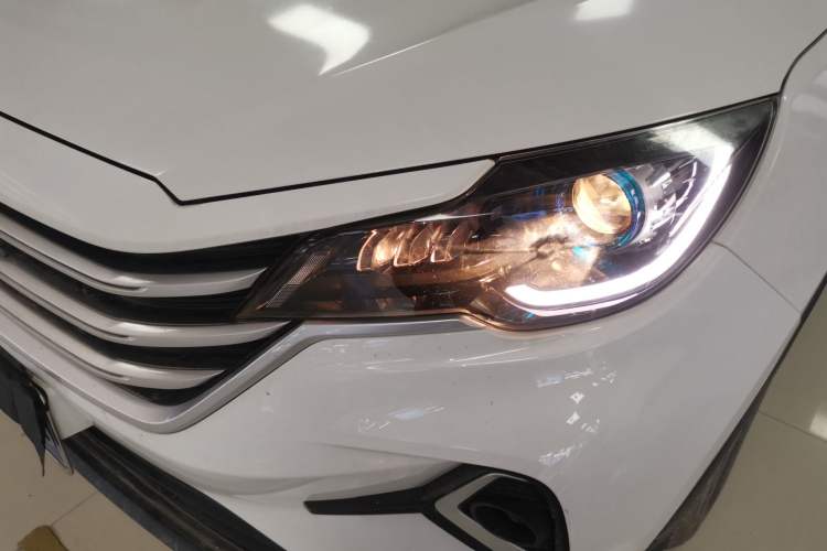 Used JETOUR X70M 2021 1.5T DCT Luxury Partner Model 7 Seats