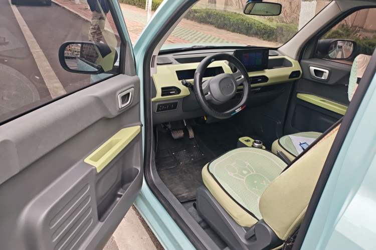 Used Geely Galaxy Panda 2024 Panda Mini 200km Endurance Bear