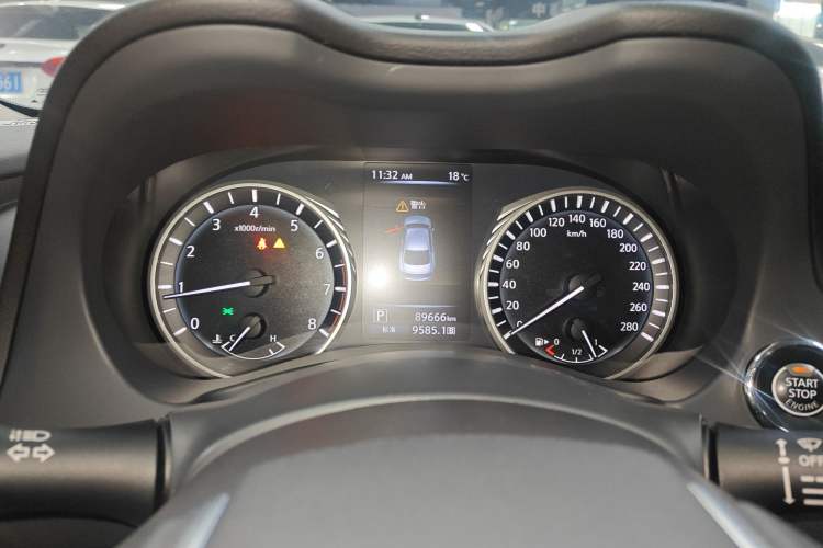 Used Infiniti Q50L 2018 2.0T Enjoyment Version China VI Standard
