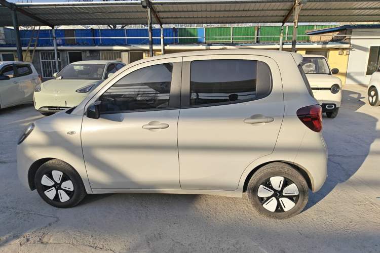 Used Wuling Hongguang MINIEV 2025 Four-Door Version Advanced Edition
