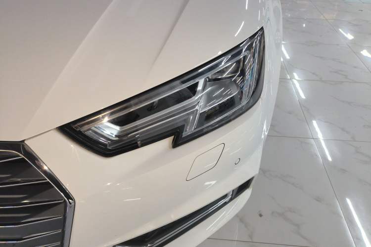 Used Audi A4L 2018 30th Anniversary Edition 40 TFSI Fashion Model