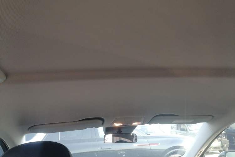 Used Hongqi E-QM5 2022 431 km Charge & Enjoy Edition