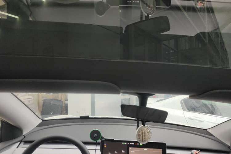 Used Tesla Model Y 2024 Rear-Wheel-Drive Version