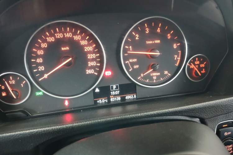 Used BMW 3 Series 2015 320Li Fashion Model
