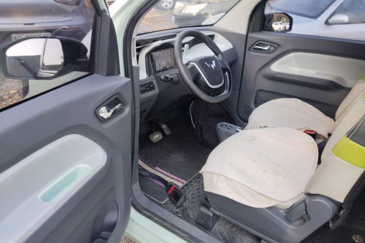 Used Wuling Hongguang MINIEV 2021 Macaron Fashion Model Lithium Iron Phosphate