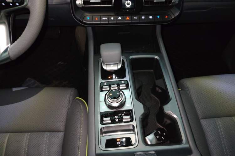 Used Beijing Auto BJ40 2024 2.0T All-New Ring of the Taklamakan Champion Edition
