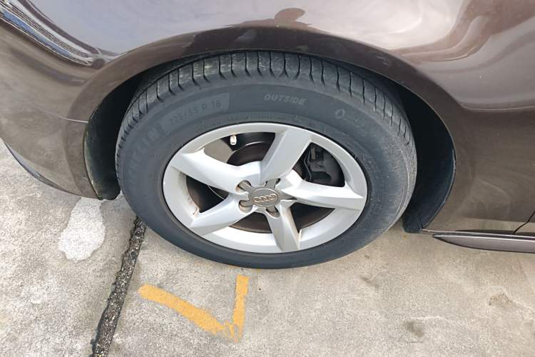 Used Audi A4L 2013 35 TFSI Automatic Standard Model
