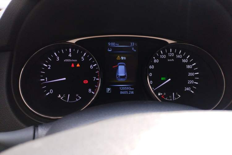 Used Nissan X-Trail 2014 2.5L CVT Luxury Edition 4WD
