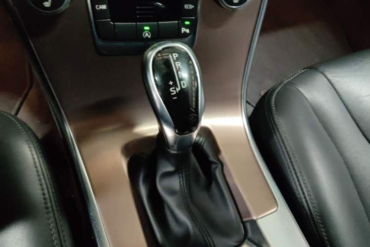 Used Volvo XC60 2016 T5 Smart Upgrade Model