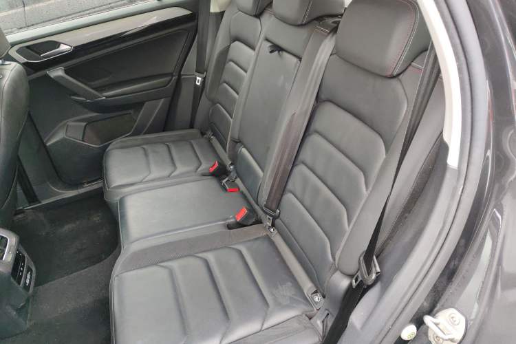 Used Volkswagen Tayron 2020 330TSI Two-Wheel Drive Luxury Smart Connectivity Version