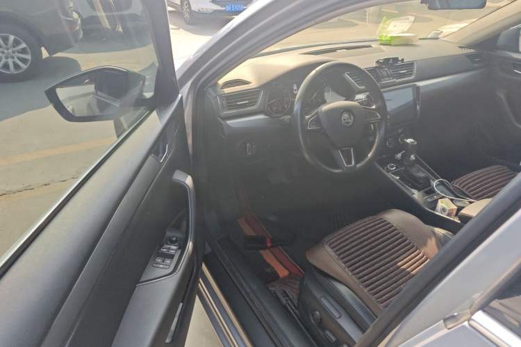 Used Skoda Superb 2016 TSI280 DSG Innovation Edition
