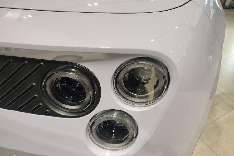 Used  firefly 2025 Free Edition
