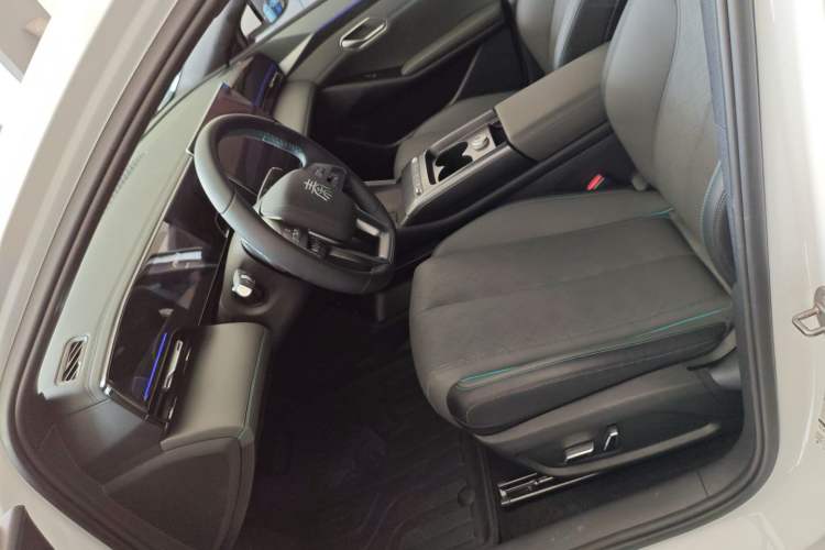 Used BYD Qin L 2025 EV 545KM Cloud Suspension Edition
