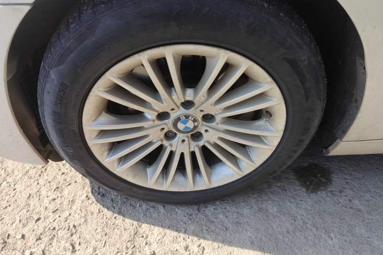 Used BMW 5 Series 2014 525Li Leading Model