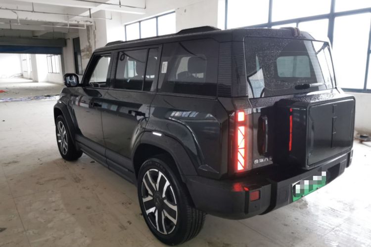 Used  03 2024 501km Four-wheel Drive Long-Range Advanced Version
