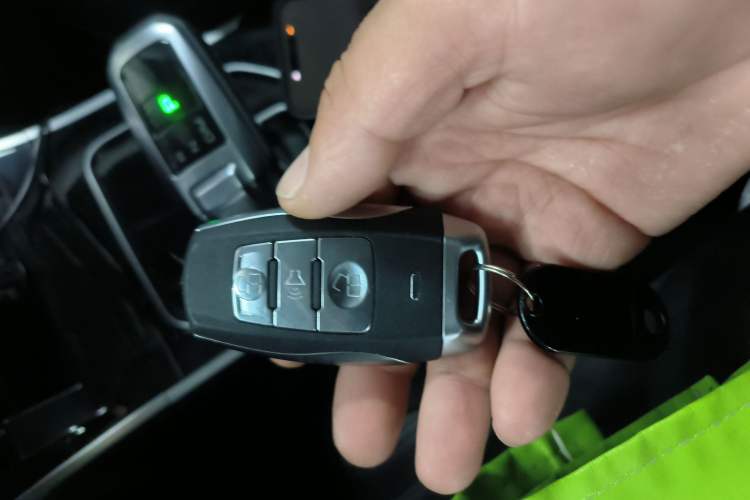 Used Haval H2 2018 Chuanxiang Edition Red Badge 1.5T Dual-Clutch Two-Wheel Drive Fashionable Model
