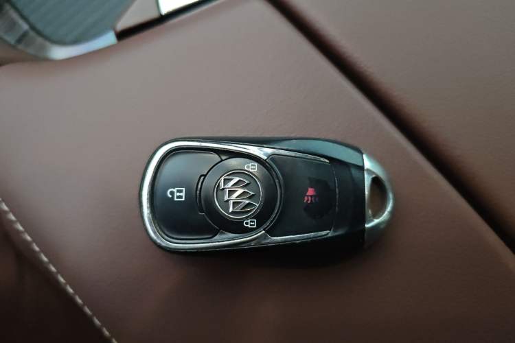 Used Buick Envision 2017 20T Two-Wheel Drive Elite Version
