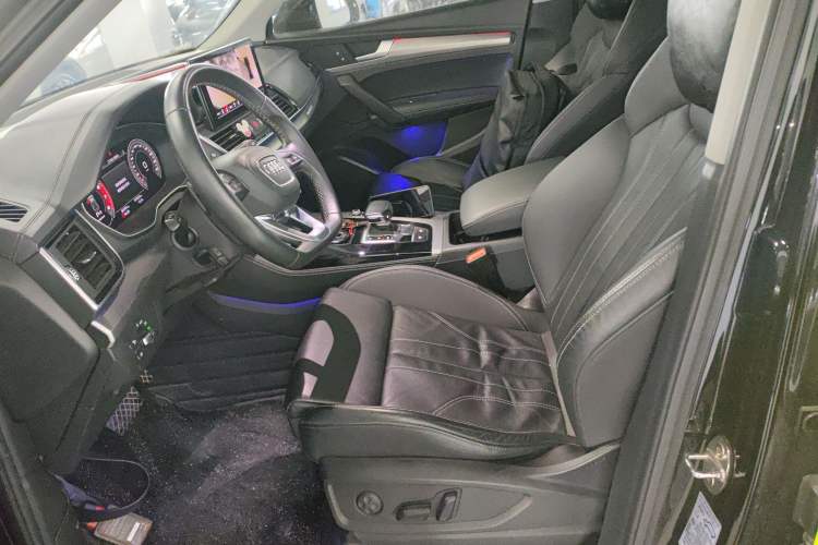 Used Audi Q5L 2021 40 TFSI Fashion Dynamic Model
