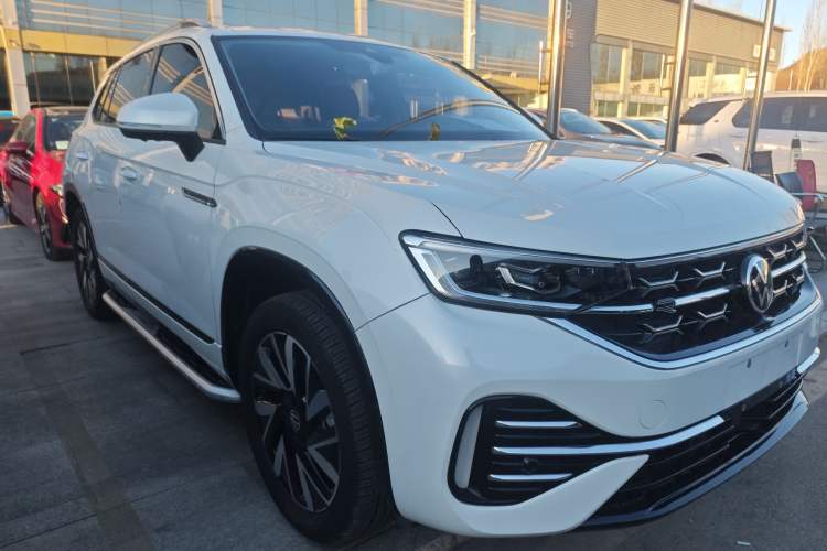 Used Volkswagen Tayron 2023 330TSI Two-Wheel-Drive R-Line High-Energy Version
