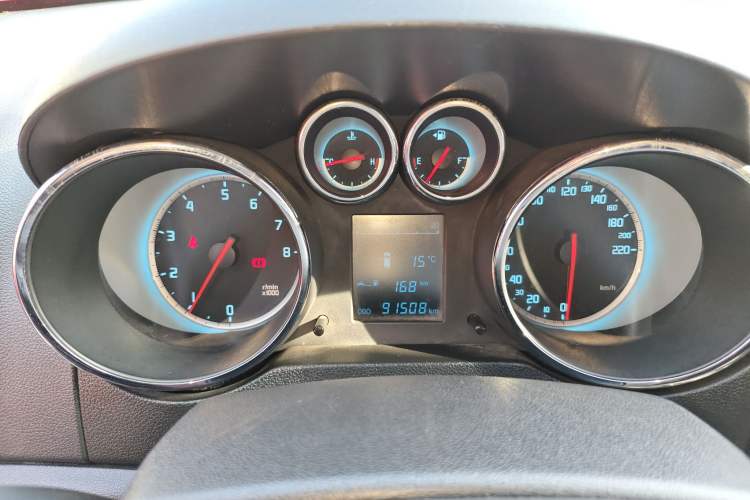 Used Changan CS35 2014 1.6L Manual Luxury Model China IV Standard