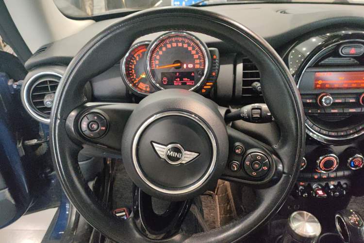 Used  MINI 2016 1.2T ONE Pioneer Edition