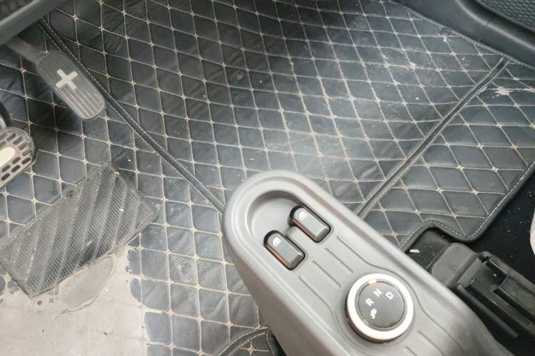 Used Wuling Hongguang MINIEV 2022 Macaron Premium Model – Lithium Iron Phosphate
