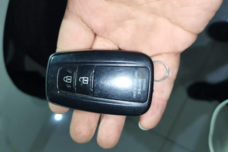 Used Toyota Prado 2018 3.5L Automatic TX-L NAVI with Rear-Mounted Spare Tire
