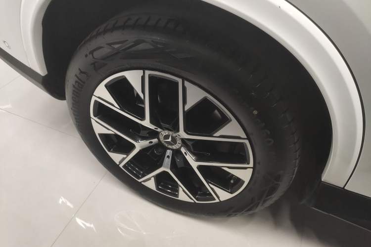 Used Mercedes-Benz GLC 2023 GLC 260 L 4MATIC Luxury Model 5 Seats