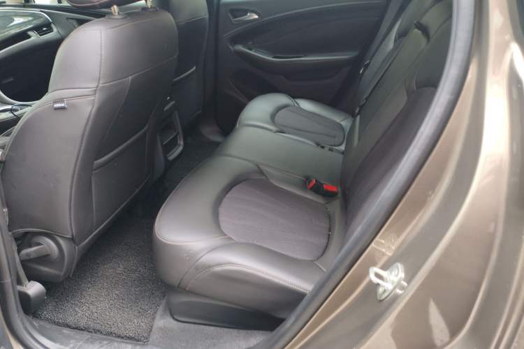 Used Buick Envision 2017 20T Two-Wheel-Drive Tech Edition