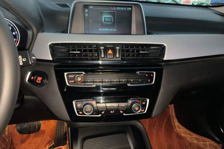 Used BMW X1 2019 sDrive18Li Fashion Model