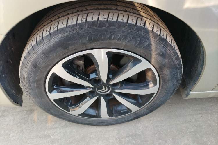 Used Citroen C4 Sega 2018 1.6L Manual Luxury Model
