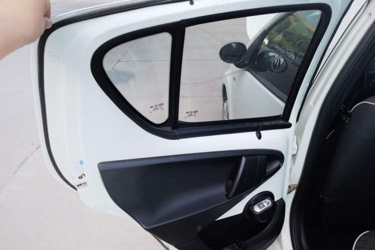 Used BYD F0 2015 1.0L AMT XuanKu Model
