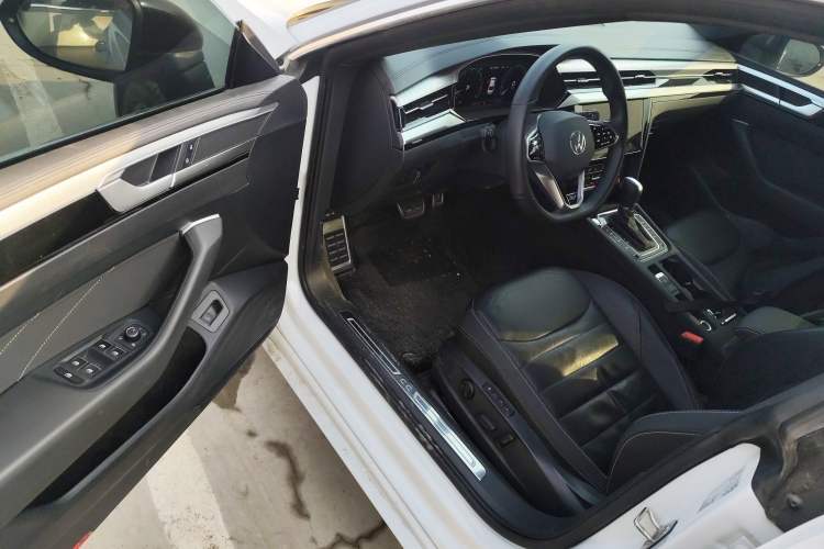 Used Volkswagen FAW-Volkswagen CC 2024 380TSI Striking Edition
