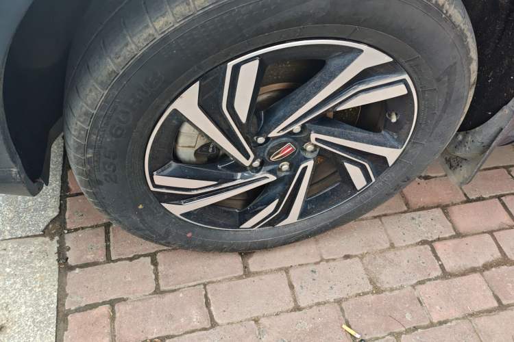 Used Hongqi HS5 2022 Revised Version 2.0T Smart Connect Flagship Edition
