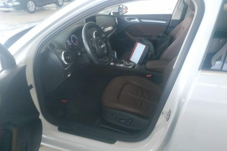 Used Audi A3 2016 Limousine 35 TFSI Style Edition
