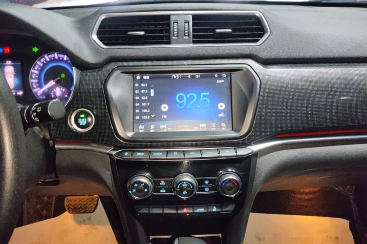 Used Haval H2 2017 Blue Label 1.5T Automatic Two-Wheel Drive Luxury Model
