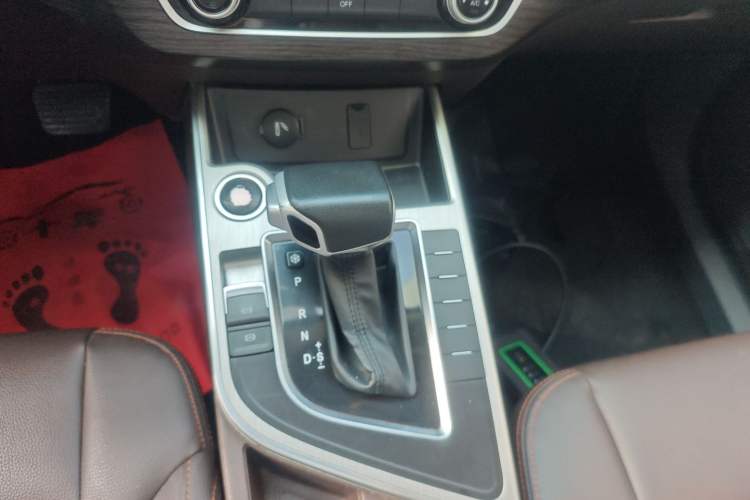 Used FORTHING Joyear X5 2017 Jingxiang Series 1.5T CVT Luxury Model
