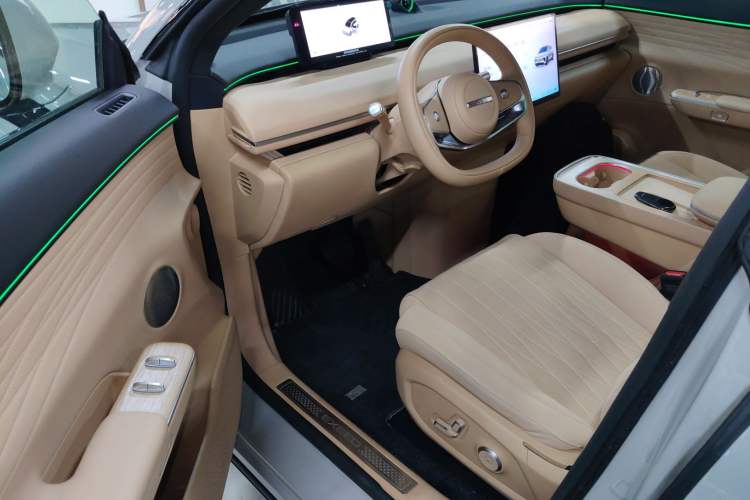 Used  Star Era ET 2024 Extended-Range 240 Ultra All-Wheel Drive