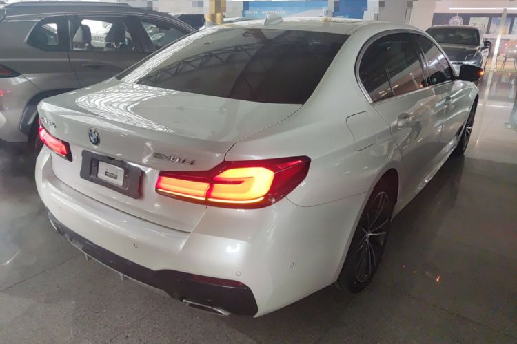 Used BMW 5 Series 2022 Second Facelift 530Li Leading Edition M Sport Package
