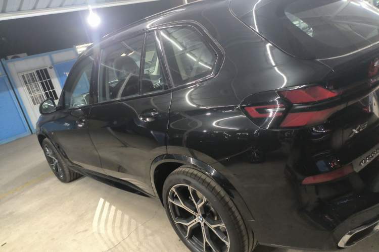 Used BMW X5 2023 xDrive 30Li Luxury M Sport Night Edition Package
