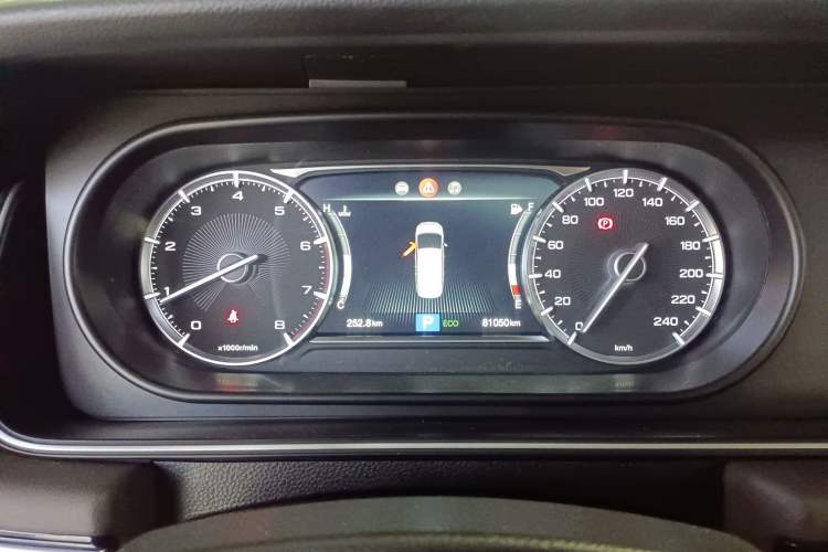 Used GAC Trumpchi M6 2019 270T DCT Luxury Edition (6-seater) China VI
