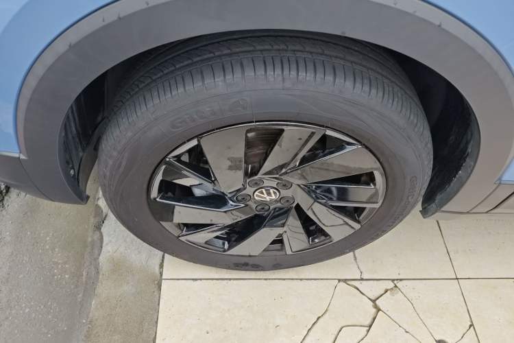 Used Volkswagen Tharu 2025 NewRui 300TSI Prestige Edition
