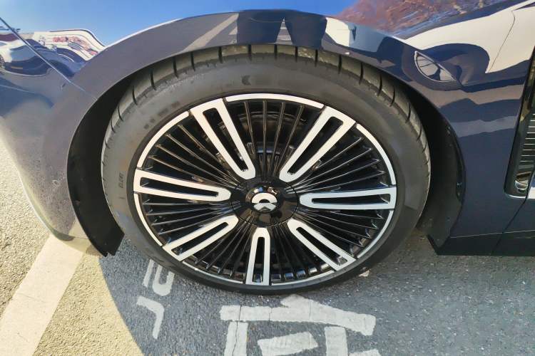 Used Nio ET9 2025 100 kWh
