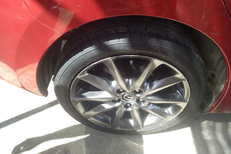 Used Mazda Mazda 3 Axela 2017 Hatchback 2.0L Automatic Luxury Model Emission Standard China V
