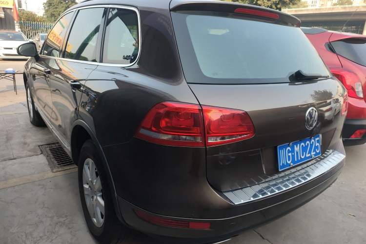 Used Volkswagen Touareg 2011 3.0 TSI Standard Version